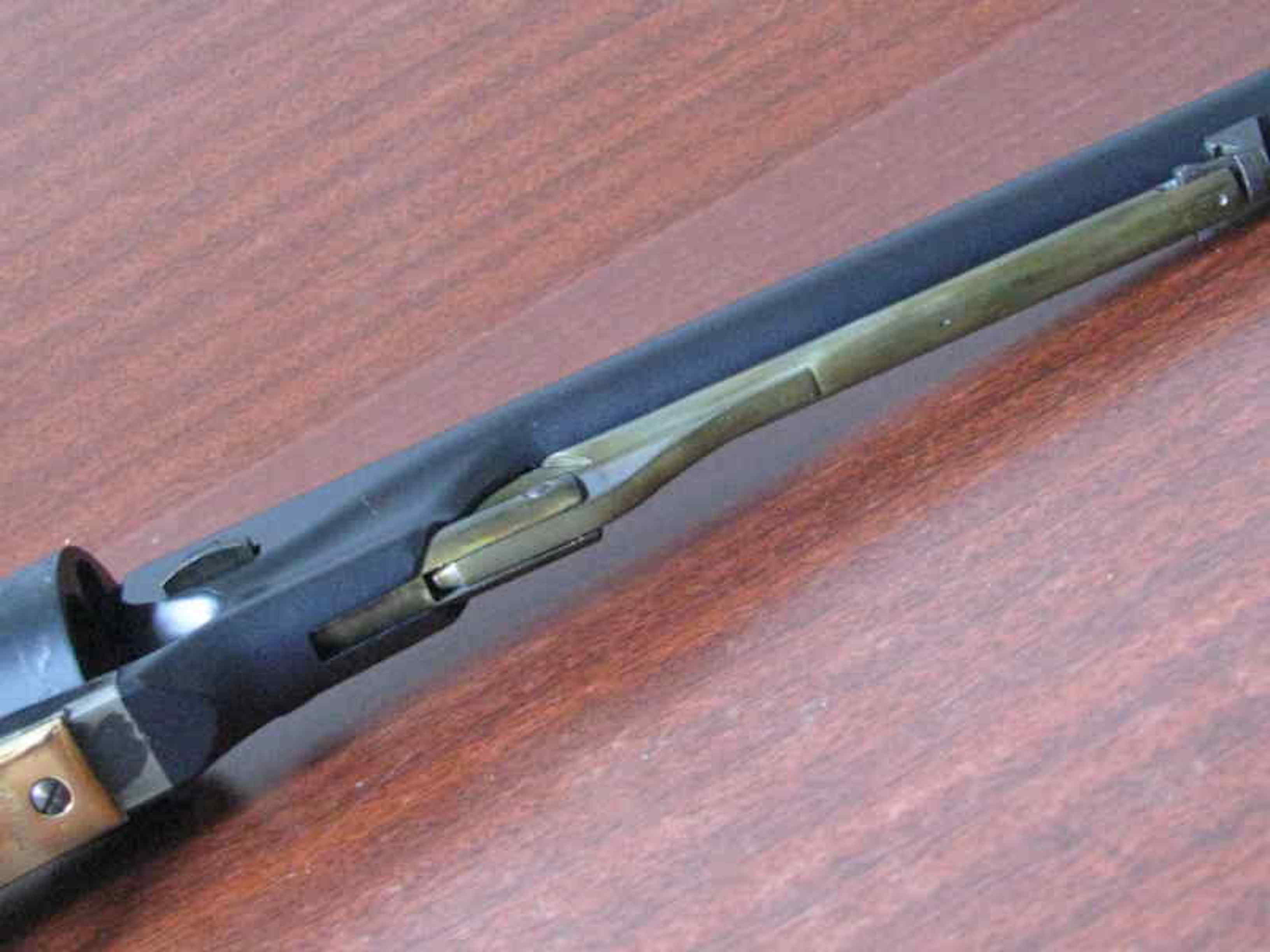 Кольт 1860 (Colt Army (1860) модель американского револьвера . Реплика: Кольт 1860 Colt Army 1860 от CAW PFC model gun.(шумовой)